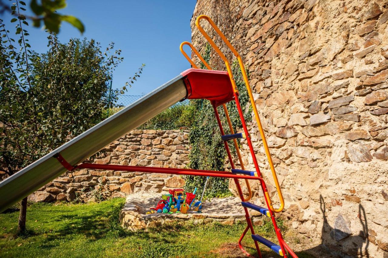 Chalupa Tesinov Protivín Εξωτερικό φωτογραφία